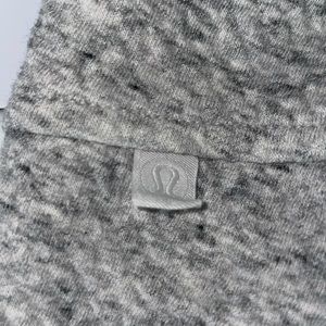 Lululemon Women’s light Heather grey knitted joggers size 6. $50 OBO